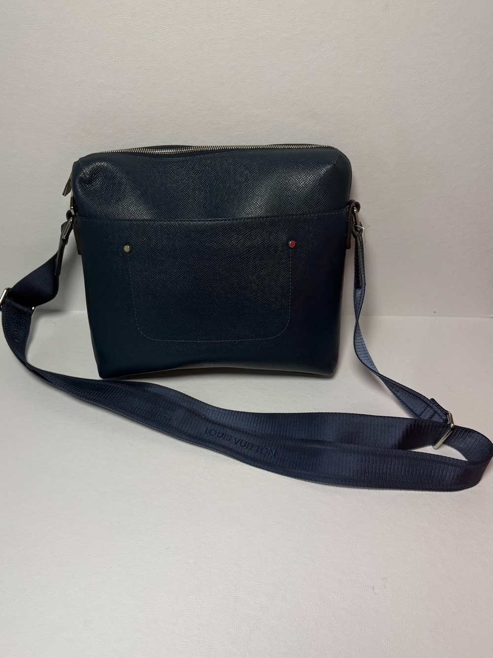 Louis Vuitton 2015 Navy Taiga Grigori Unisex Messenger Crossbody Bag